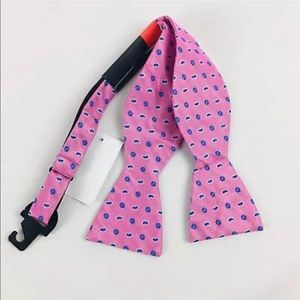 English Laundry Mens Adjustable Bow Tie Floral T4